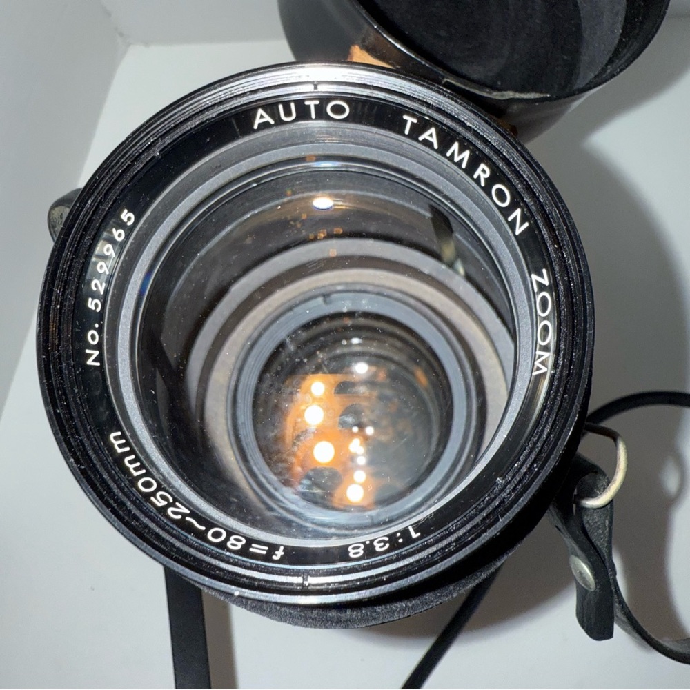 Tamron Auto Zoom 1:3.8 80-250mm Lens compatible with Nikon.